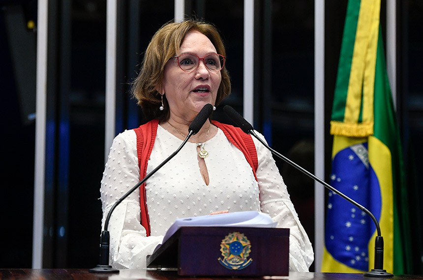 Em discurso, à tribuna, senadora Zenaide Maia (PSD-RN).