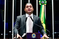 Houve mudanças em como o mundo vê o Brasil, diz Weverton