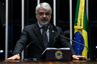Humberto destaca governo Lula e aponta avanços na área social