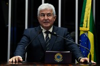 Pontes defende aprovação de leis para combater a violência nas escolas