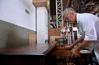 Destruída na invasão de 8 de janeiro, mesa da época do Império é restaurada