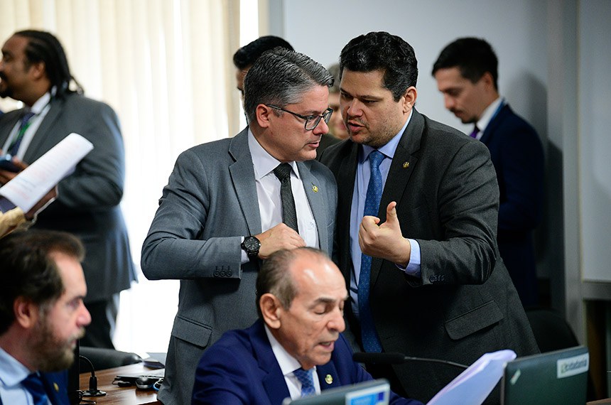 Bancada:
senador Davi Alcolumbre (União-AP); 
senador Alessandro Vieira (PSDB-SE); 
senador Marcelo Castro (MDB-PI); 
senador Plínio Valério (PSDB-AM).