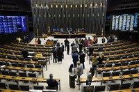 Congresso analisa 26 vetos, reajuste de servidor e crédito para Bolsa Família