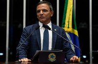 Marcio Bittar questiona posição do governo na guerra entre Rússia e Ucrânia