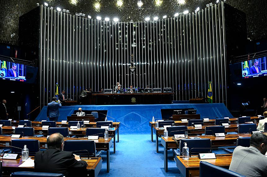 Mesa:  
senador Sérgio Petecão (PSD-AC); 
presidente do Senado Federal, senador Rodrigo Pacheco (PSD-MG); 
secretário-geral da Mesa do Senado Federal, Gustavo A. Sabóia Vieira. 