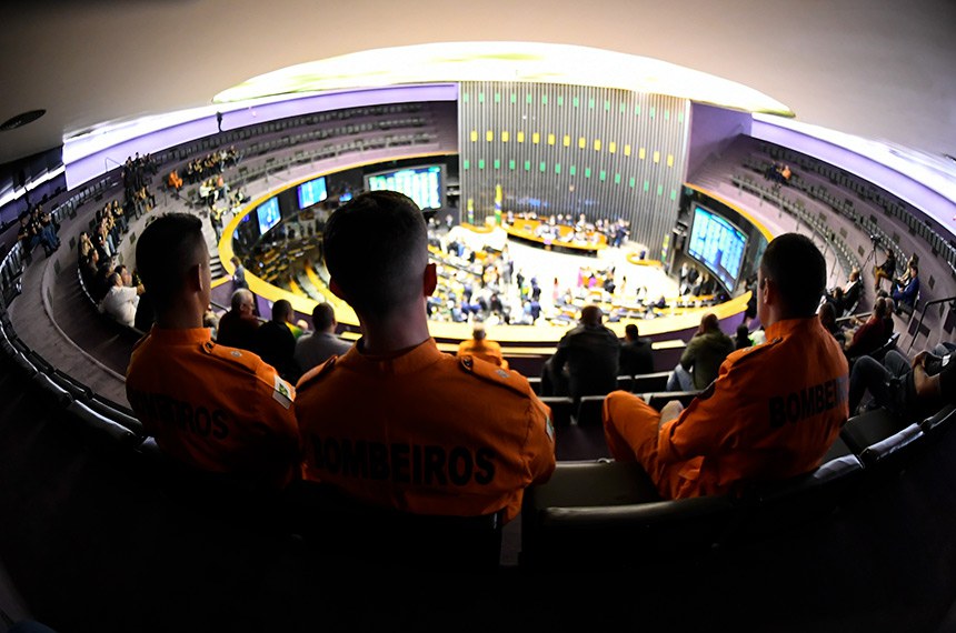 Mesa: 
senador Marcelo Castro (MDB-PI); 
presidente do Senado Federal, senador Rodrigo Pacheco (PSD-MG); 
secretário-geral da Mesa do Senado Federal, Gustavo A. Sabóia Vieira.