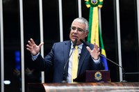 Girão destaca pedido de senadores para visitar Anderson Torres
