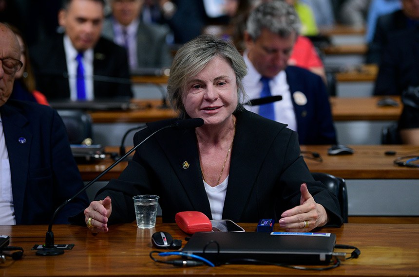 Em pronunciamento, à bancada, senadora Margareth Buzetti (PSD-MT).