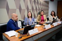 Grupo quer retirar 'homeschooling' da regulação de escolas comunitárias