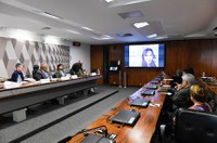 Violência na escola exige ação integrada entre Estado e sociedade, aponta debate