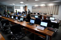 CI aprova regulamentação de praticagem no tráfego aquaviário