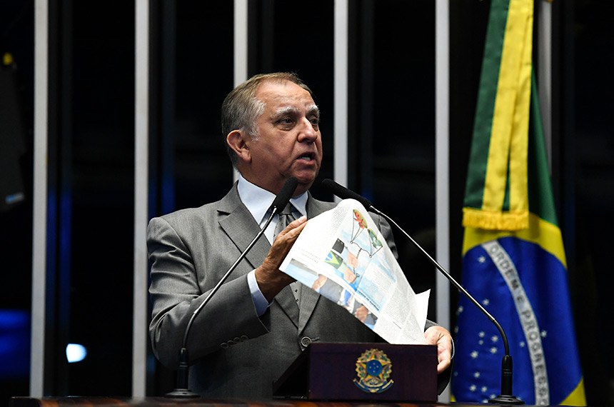 Em discurso, à tribuna, senador Izalci Lucas (PSDB-DF)