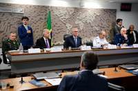 Ministro da Defesa nega viés ideológico nas Forças Armadas