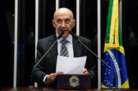 Confúcio Moura pede para MEC reavaliar extinção da Secretaria de Alfabetização
