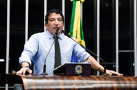 Magno Malta critica vacinas contra a covid-19