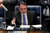 Pacheco destaca desempenho da UFMG e aponta educação como prioridade