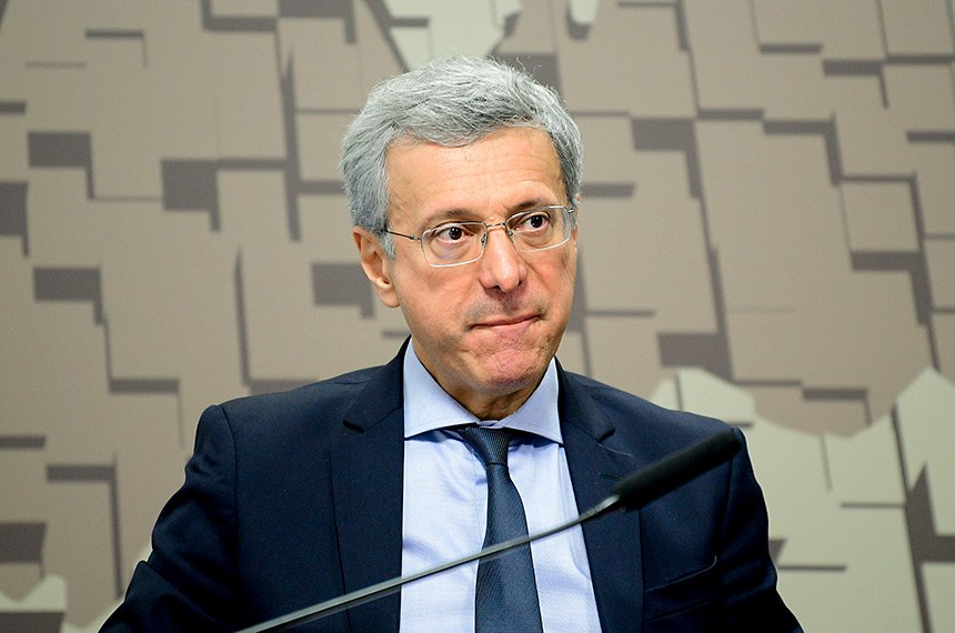 Mesa: 
embaixador do Egito e Eritreia, Paulino Franco de Carvalho Neto.