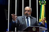 Paim pede engajamento da sociedade contra abuso sexual de crianças