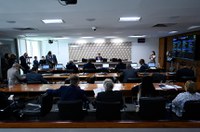 CCT aprecia projeto que obriga legenda em programas jornalísticos