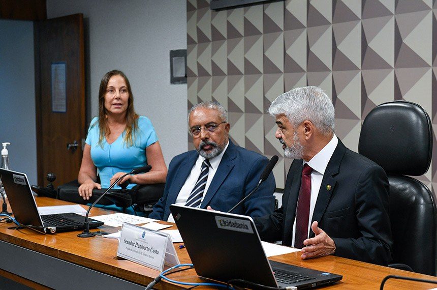 Mesa:
vice-presidente eleita da CAS, senadora Mara Gabrilli (PSD-SP);
presidente eleito da CAS, senador Humberto Costa (PT-PE);
presidente eventual da CAS, senador Paulo Paim (PT-RS).