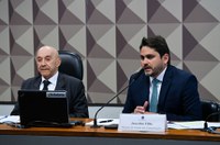 Brasil expande rede 5G, mas ainda tem 20% sem internet, diz ministro