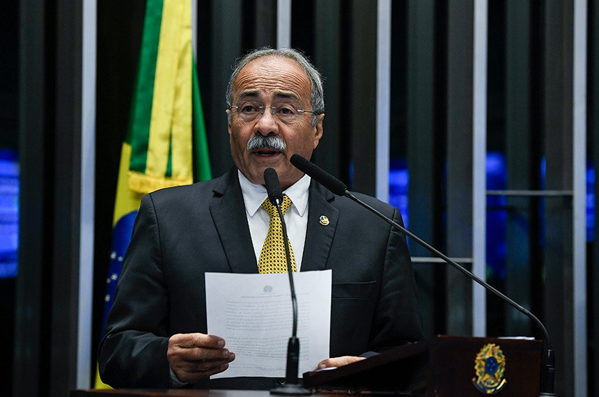 Em discurso, à tribuna, enador Chico Rodrigues (PSB-RR).