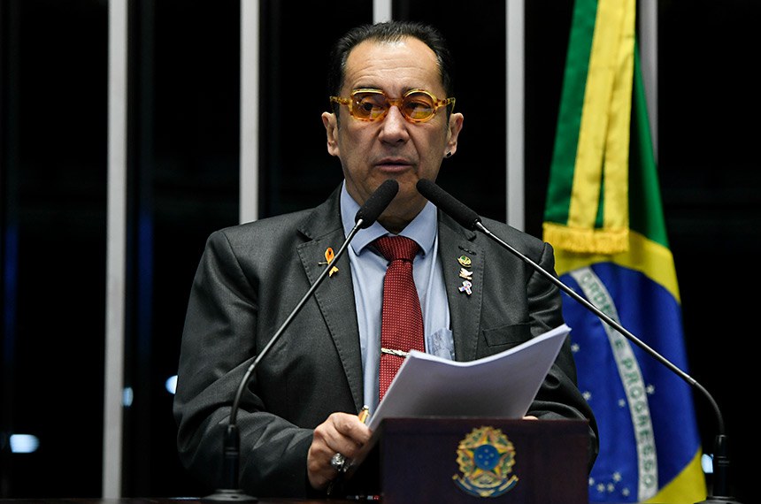 Em discurso, à tribuna, senador Jorge Kajuru (PSB-GO).