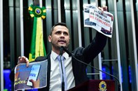 Cleitinho critica PEC que anistia partidos políticos