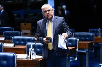 Senadores criticam visita de Maduro ao Brasil com honras de chefe de Estado