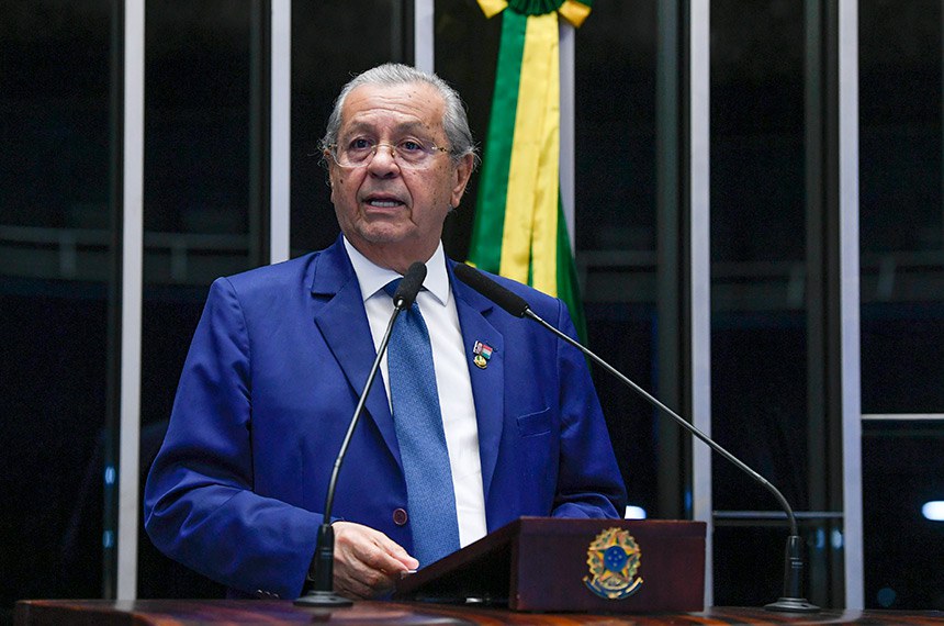 Em discurso, à tribuna, senador Jayme Campos (União-MT).