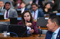 CCJ aprova acessibilidade para pessoas com deficiência auditiva em concursos