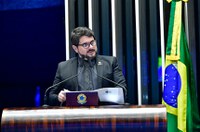 Marcos do Val diz que Abin alertou sistema de segurança sobre ataques de 8 de janeiro