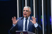 Girão defende audiência sobre situação de presos do dia 8 de janeiro