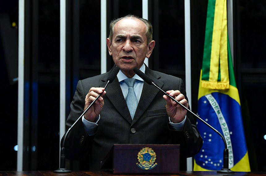 Em discurso, à tribuna, senador Marcelo Castro (MDB-PI).