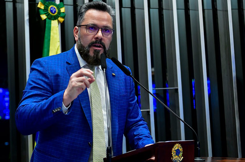 Em discurso, à tribuna, senador Alan Rick (União-AC).