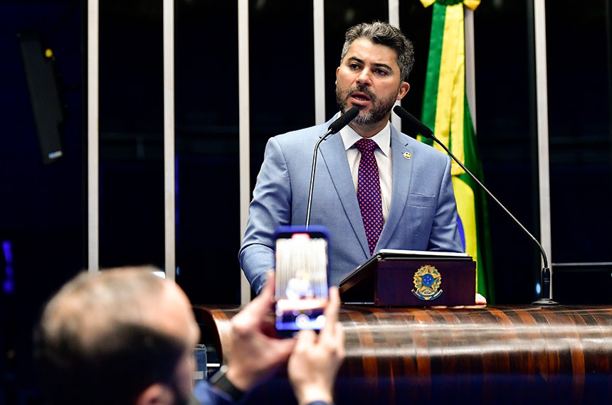 Em discurso, à tribuna, senador Marcos Rogério (PL-RO).