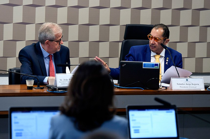 Mesa: 
secretário-executivo do Ministério do Meio Ambiente e Mudança do Clima, João Paulo Capobianco;
presidente eventual da CMA, senador Jorge Kajuru (PSB-GO).