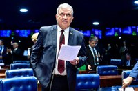 Vai a sanção projeto que facilita credenciamento no Pronater