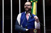 Seif é contra projeto que torna crime 'discriminar' políticos