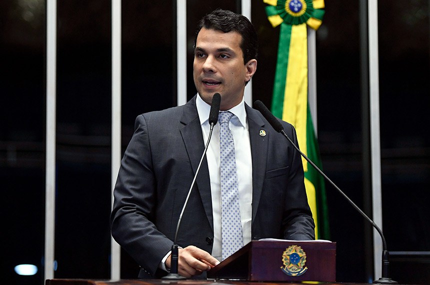 Em discurso, à tribuna, senador Irajá (PSD-TO).
