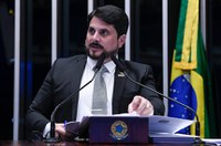 Marcos do Val se defende de acusações feitas em investigação da PF