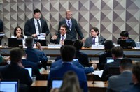 CPMI aprova convocação de Gonçalves Dias, ex-ministro-chefe do GSI