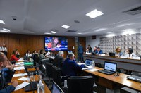 Oposição defende Silvinei Vasques; governistas veem ação política