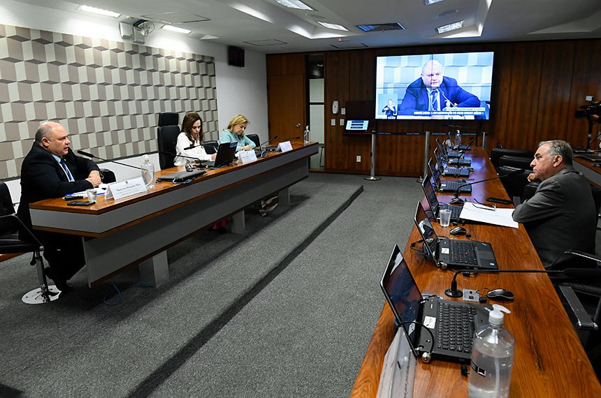 Bancada: 
senador Izalci Lucas (PSDB-DF).