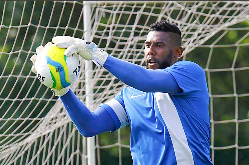 Vítima de racismo em 2014, quando atuava no Santos, Aranha deve participar do debate por videoconferência - Foto: Divulgação/Santos FC