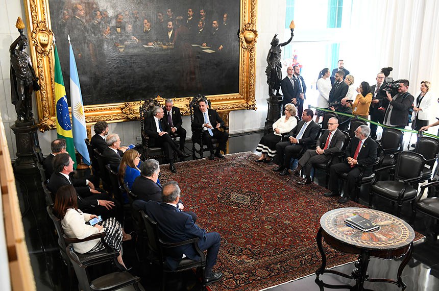 Participam: 
presidente da Argentina, Alberto Fernández;
presidente do Senado Federal, senador Rodrigo Pacheco (PSD-MG);
senador Weverton (PDT-MA);
senador Fabiano Contarato (PT-ES); 
senadora Ivete da Silveira (MDB-SC).