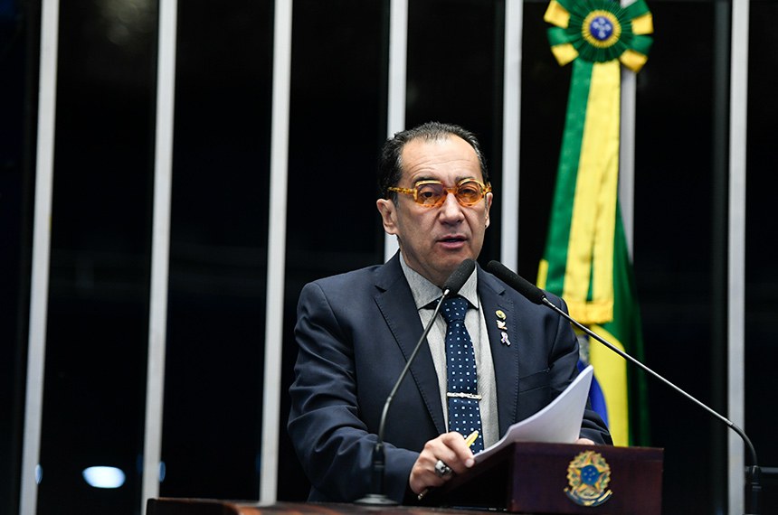 À tribuna, em discurso, senador Jorge Kajuru (PSB-GO).