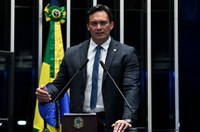 Styvenson acusa desinteresse do governo do RN em projeto de construção de escola