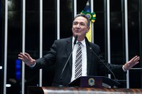 Lucas Barreto lamenta falta de licença de exploração de petróleo no Amapá