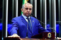 Izalci defende mais tempo para análise da reforma tributária